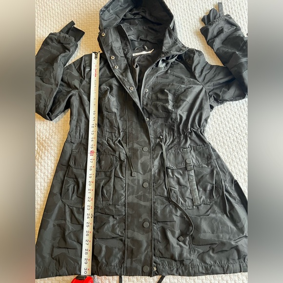 Blanc Noir Camo Anorak Black Women’s Coat Size XL $200 MSRP - Picture 9 of 10